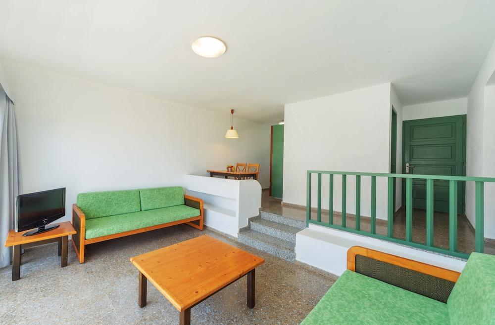 Aluasun Far Menorca Aparthotel S'Algar Exterior photo